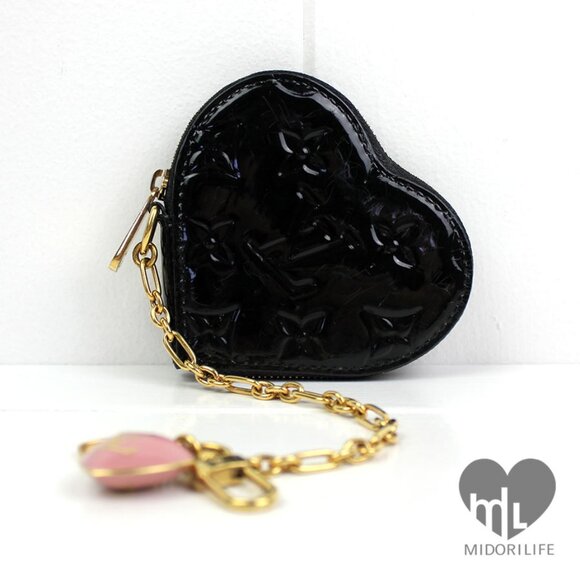 LOUIS VUITTON Heart Coin Purse - Picture 15 of 15